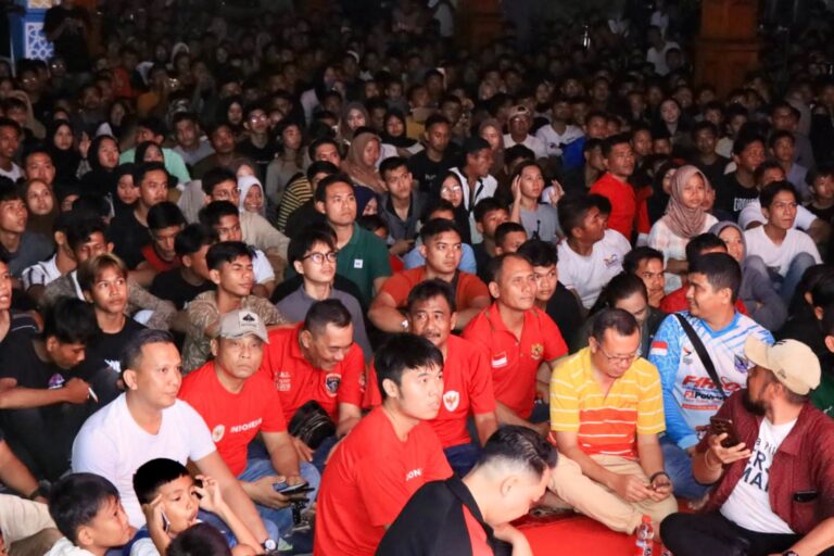 Serunya Wali Kota Binjai Nobar Piala Asia U23 Bersama Warga